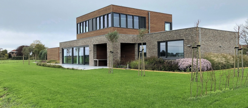 woonhuis Spijkenisse houten gevel architect villa