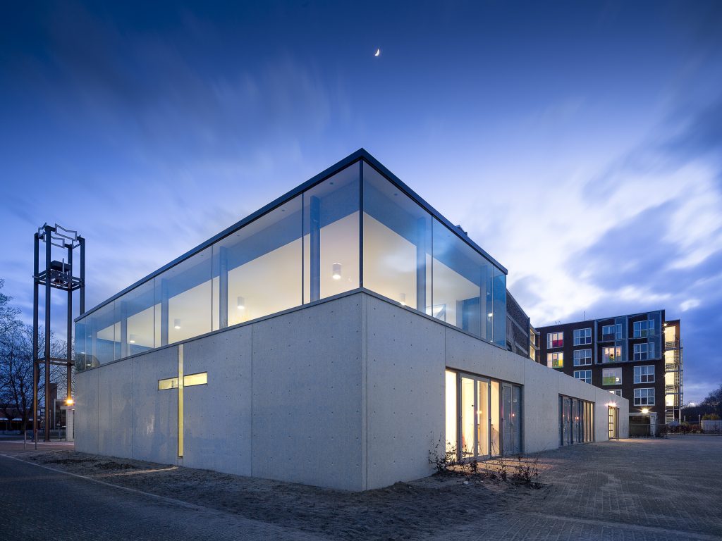 uitbreiding Opstandingskerk Zwolle architect kerk staal glas cultuur